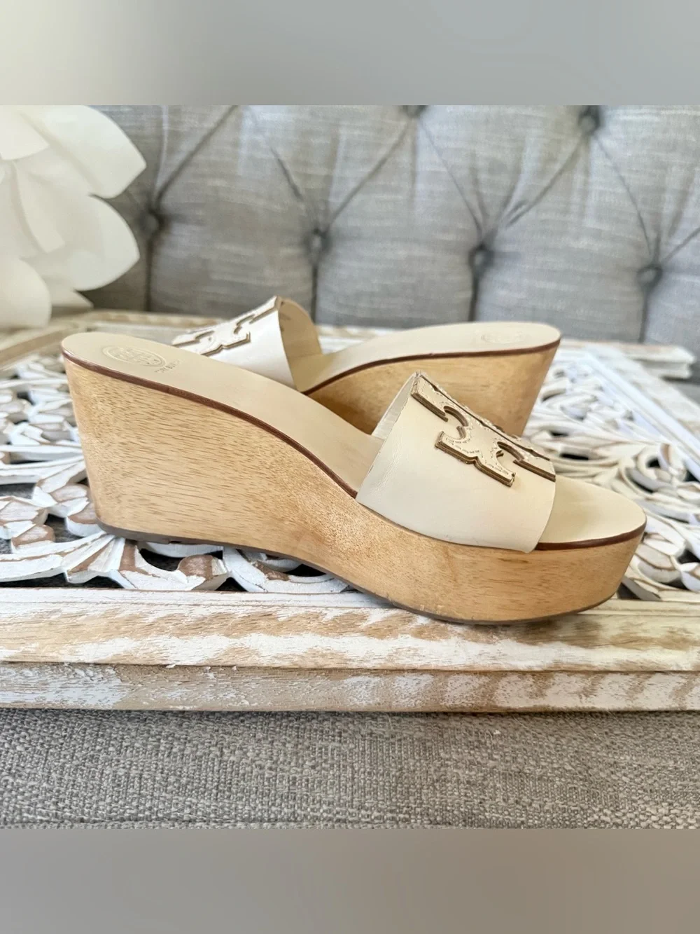Tory Burch Cream Leather Logo Slide Sandals Shoes Women’s 7.5
